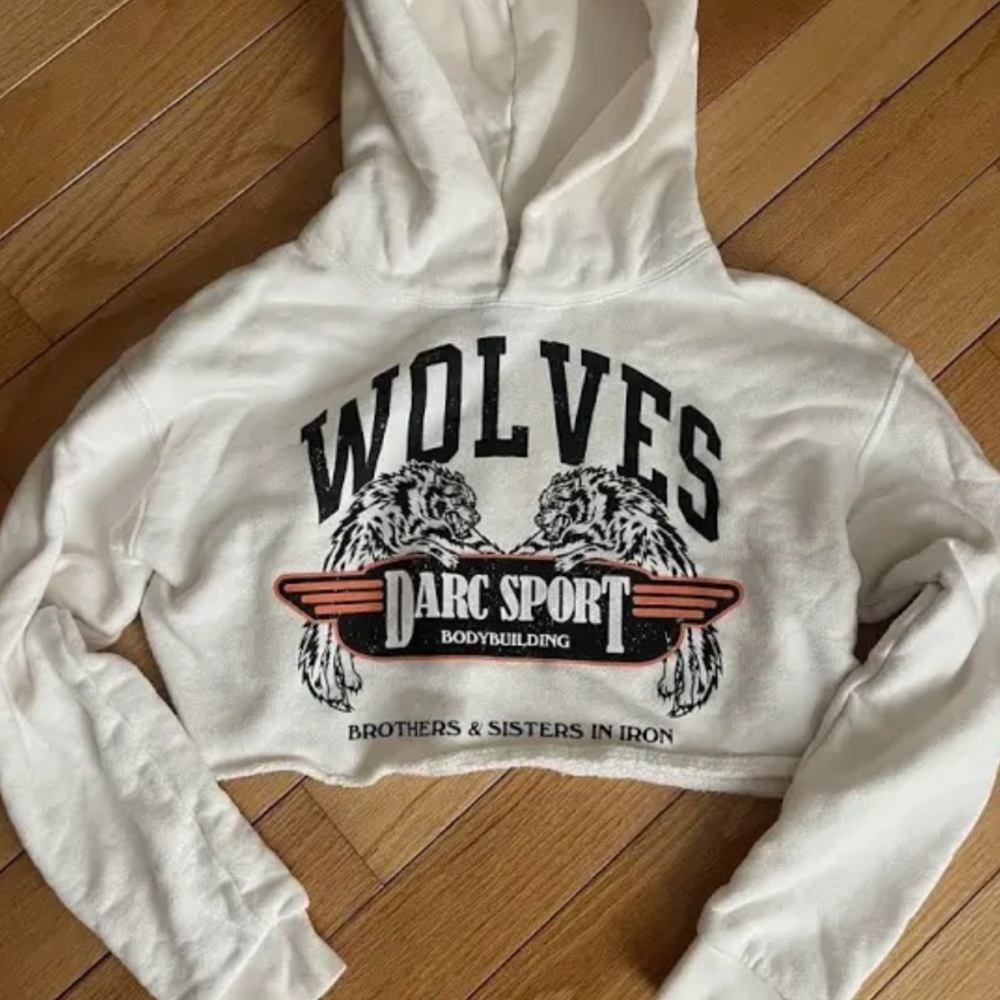 Darc Sport White Graphic Crop Hoodie
